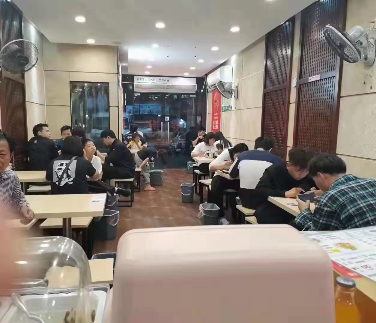 如意餛飩店生意好不好？還需要自己的努力！
